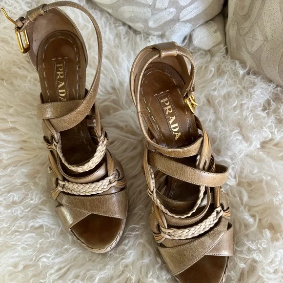 Prada Rare- Platform strappy sandals - Picture 3 of 11